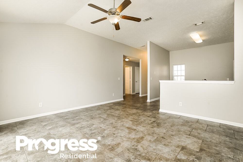 617 Southbeach Cv - Photo 3 of 25