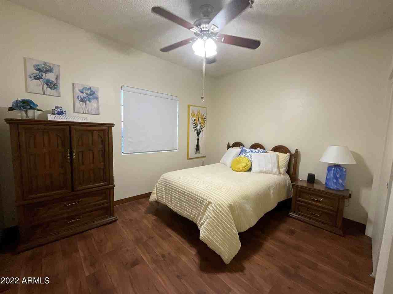 6945 E Main St - Photo 6 of 35