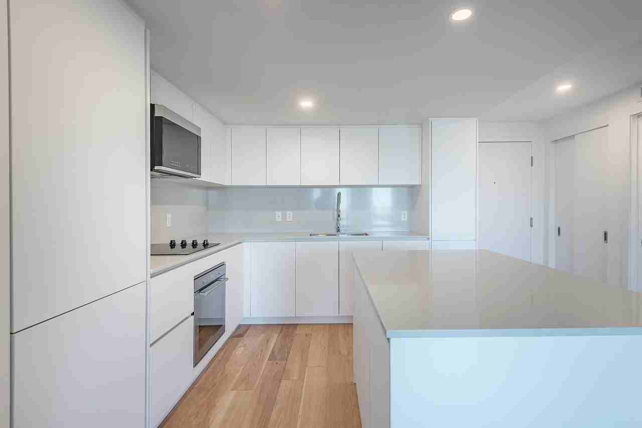 3460 Peel - Photo 3 of 50