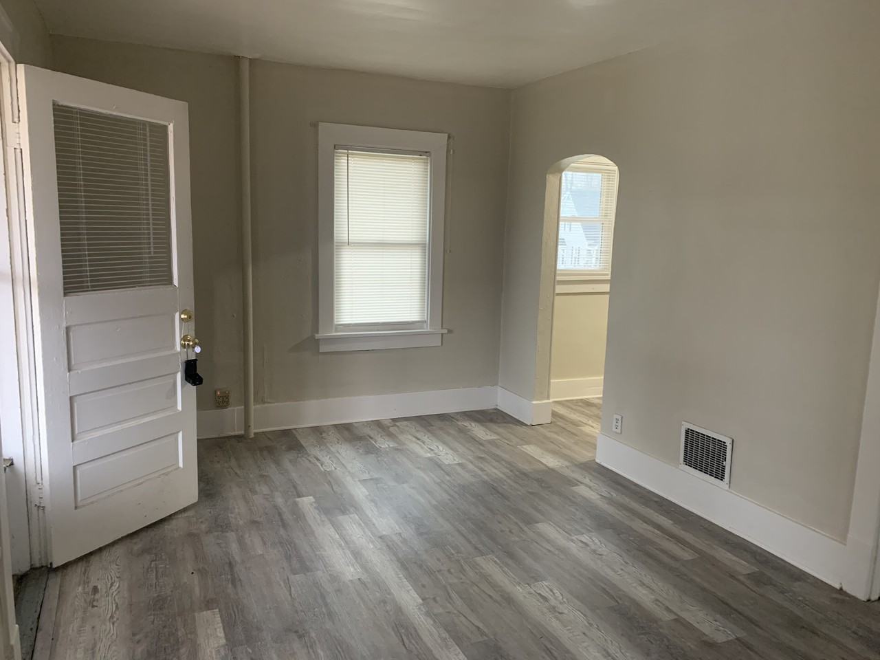 5019 North Belmont Place - Photo 3 of 11