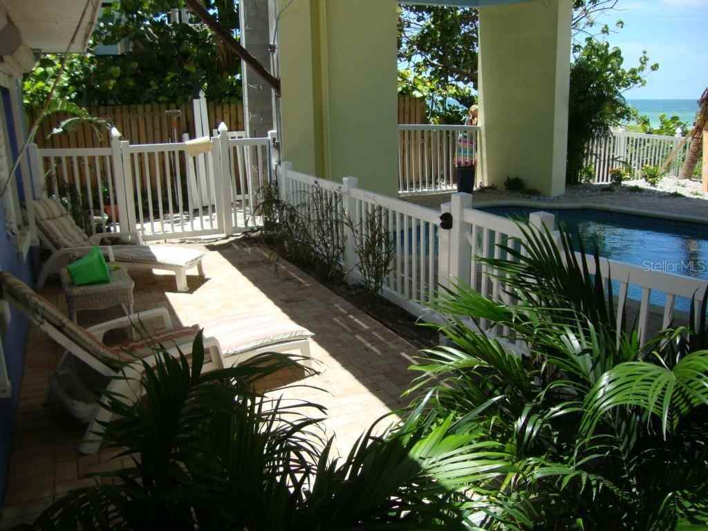 19646 Gulf Blvd #3 - Photo 4 of 28