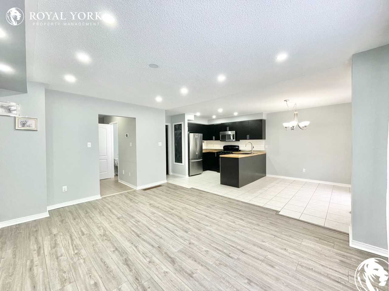 99 Maplewood Dr #1 - Photo 2 of 27