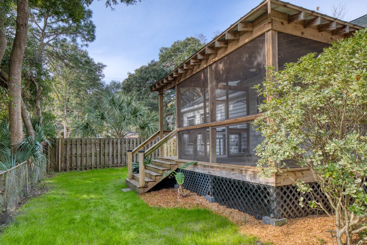 3405 Bannon Dr #1 - Photo 3 of 25