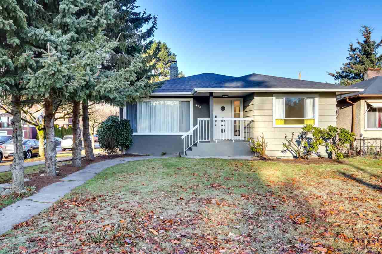 905 East 41st Avenue, Vancouver, BC V5W 1P8 3 Bedroom House for 4,800
