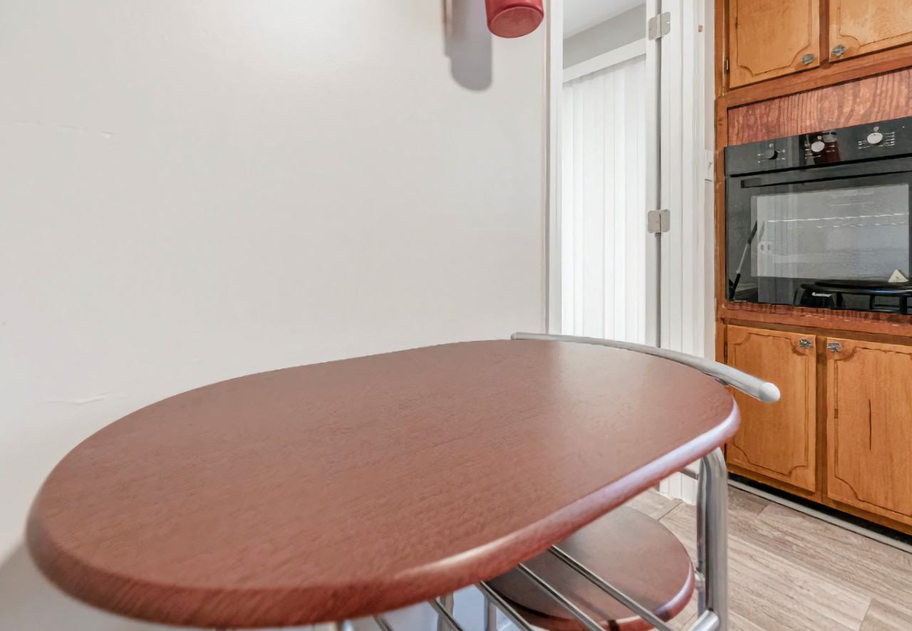 Largo Ln Sw - Photo 3 of 11