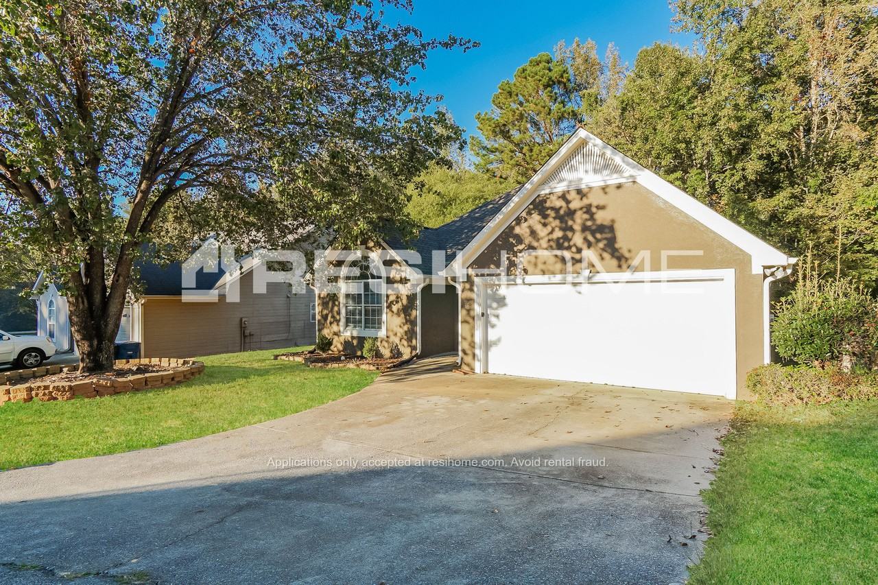 513 Baronne St - Photo 3 of 23