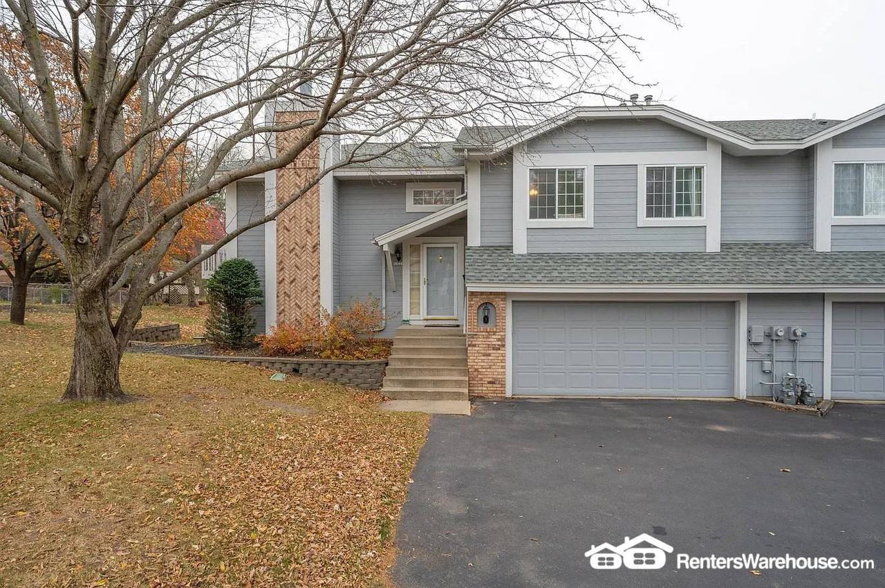 2844 Riverwood Ln Nw - Photo 3 of 10