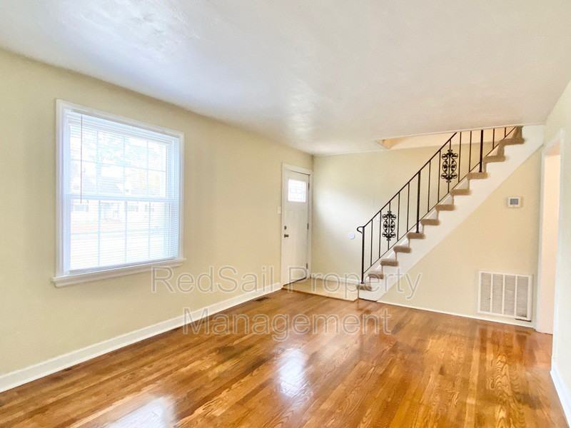 4 Montgomery St - Photo 3 of 17