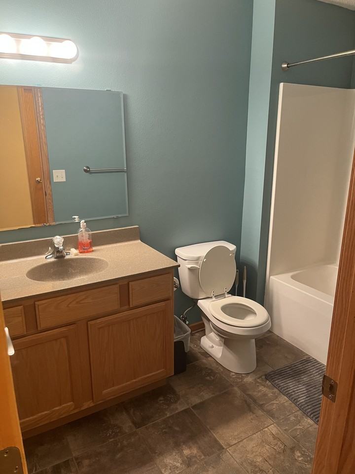 616 Southwest 11th Avenue - Photo 3 of 7