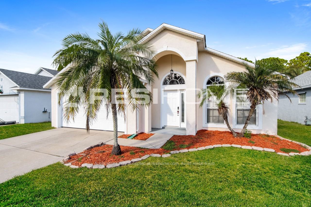 4935 Erin Ln - Photo 3 of 18