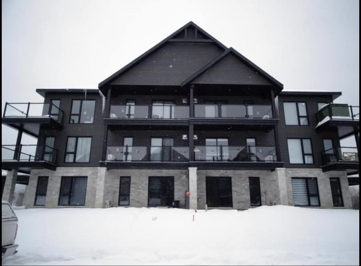 92 Rue de Joliette - Photo 2 of 19