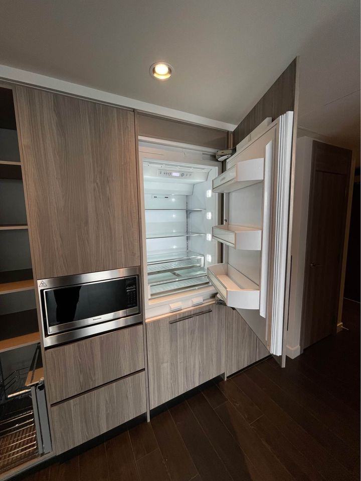 4720 Lougheed Highway #1102 - Photo 2 of 33