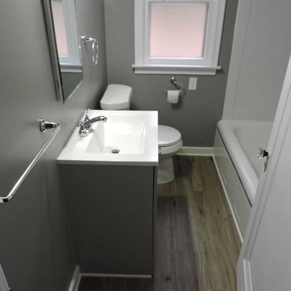 23850 Glenwood St - Photo 5 of 8