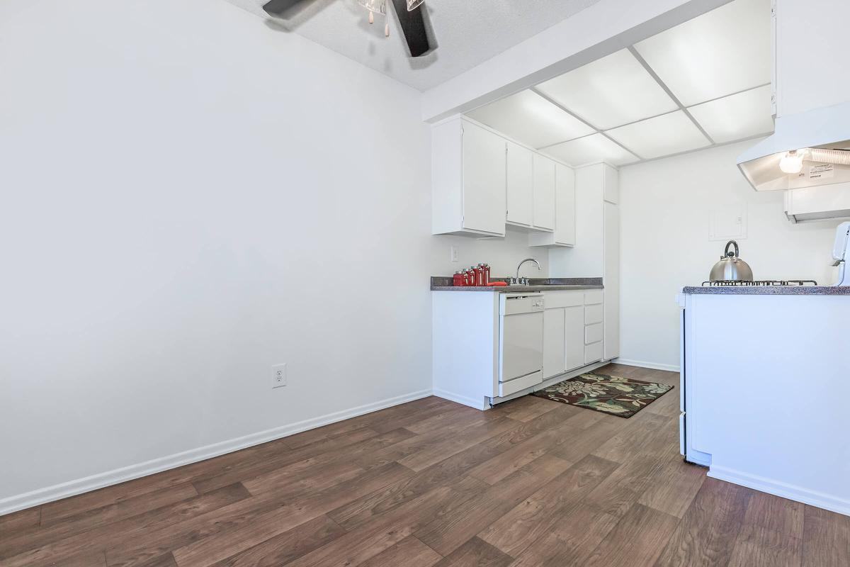 125 N Belinda Cir - Photo 7 of 41