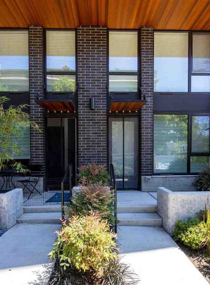 1820 Boylston Ave - Photo 3 of 50