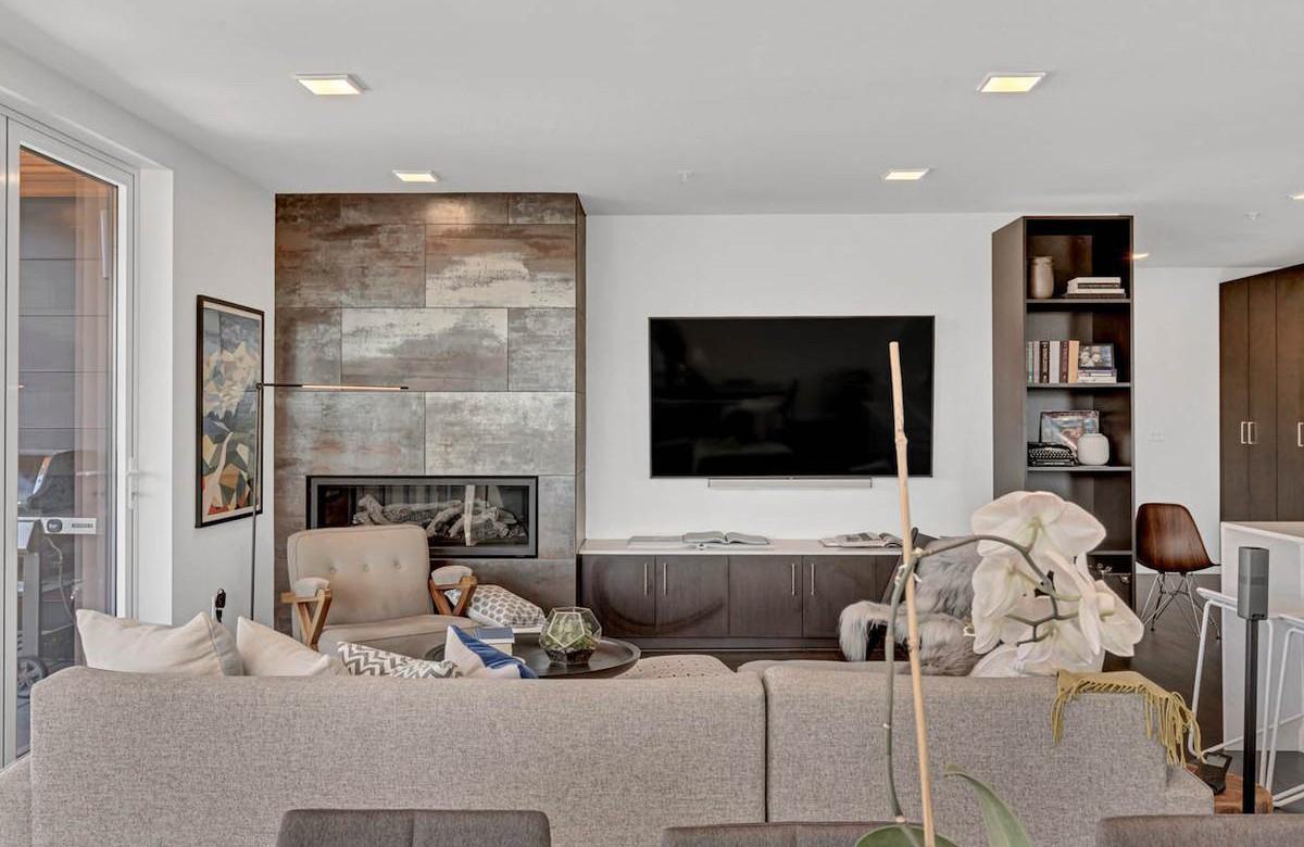 1820 Boylston Ave - Photo 7 of 50