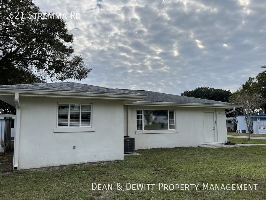 621 Stremma Rd - Photo 3 of 16