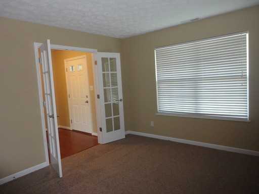 8657 Plum Creek Ct - Photo 3 of 20