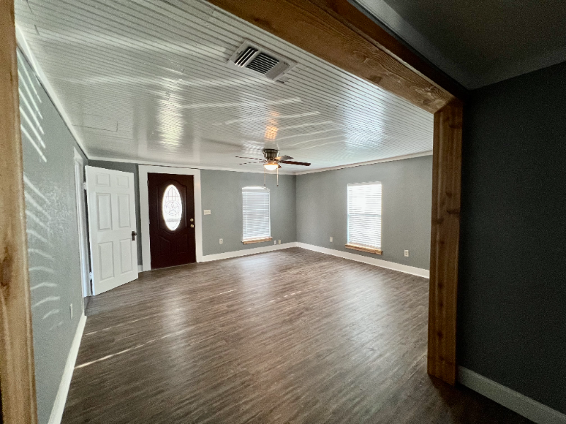 1210 N Mill St - Photo 3 of 19