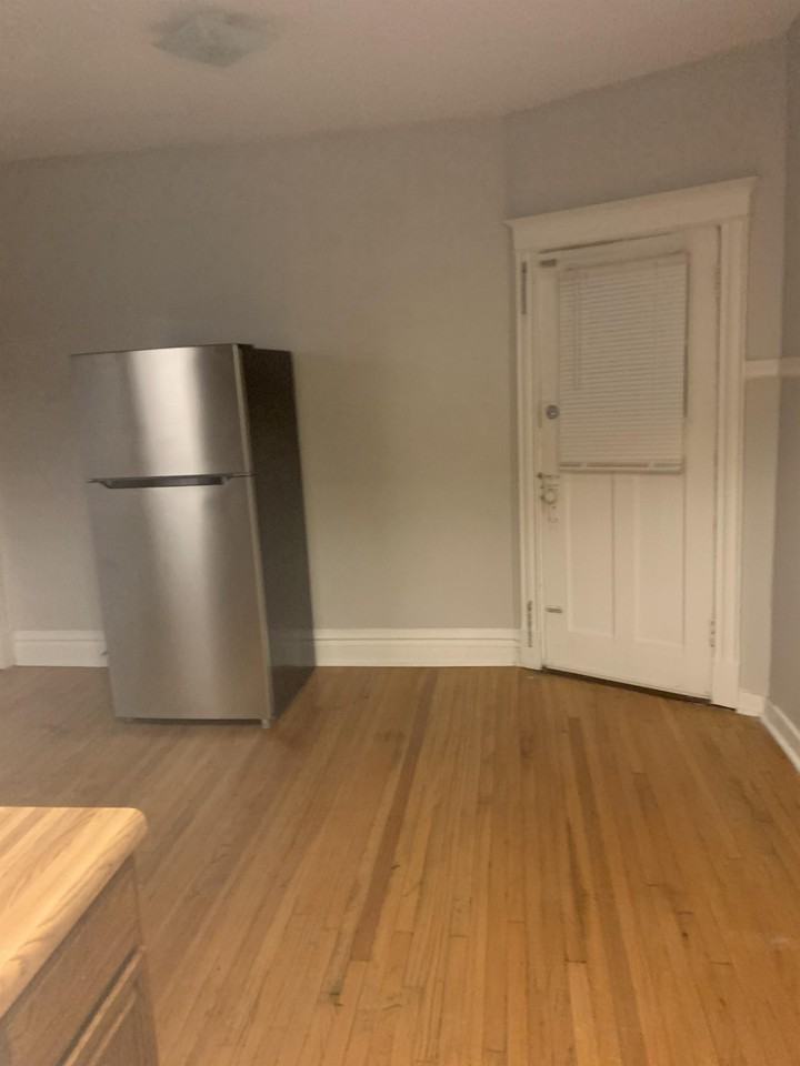 1415 Mccausland Ave #1N - Photo 2 of 21