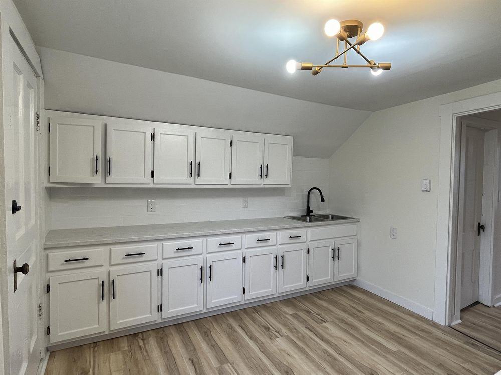 26 Bath St - Photo 3 of 19