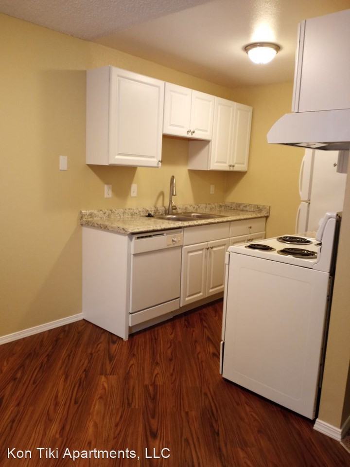 5013 6th Ave. & 615 N. Orchard Apartments in West End, WA 98406