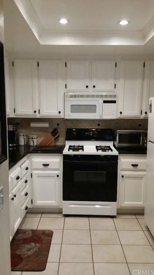 20971 Oakville #33 - Photo 3 of 30