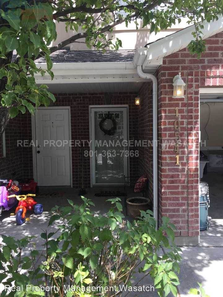 10541 S Sage Flats Way - Photo 2 of 36