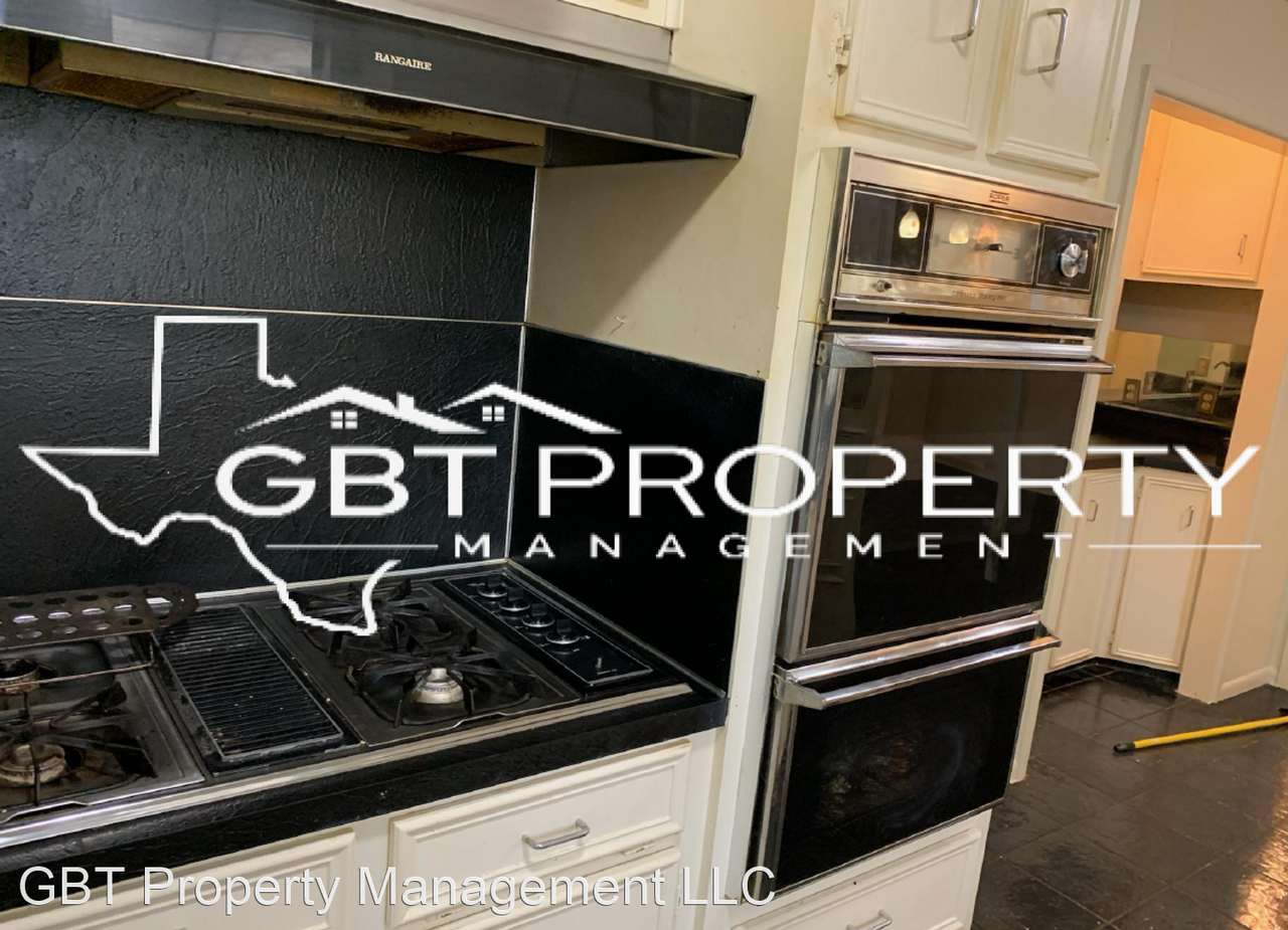 Sayles - Photo 3 of 21