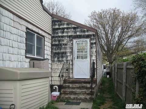 450 48th St - Photo 2 of 8