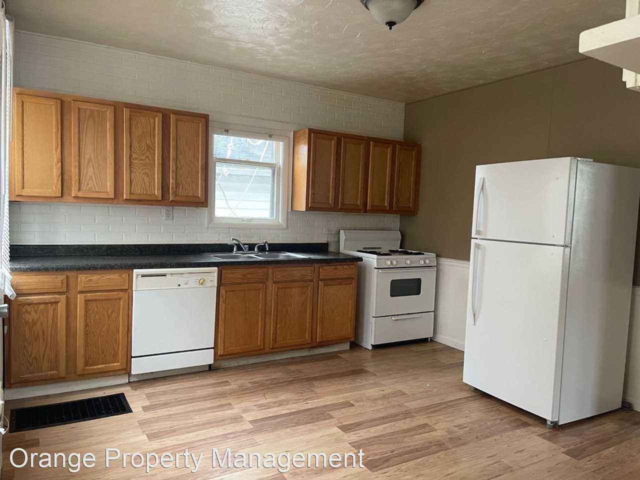 5124 S 23rd St - Photo 2 of 14