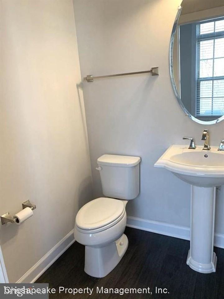 2709 Fredericksburg Rd - Photo 2 of 26