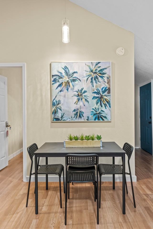 East Osborne Avenue - Photo 5 of 8