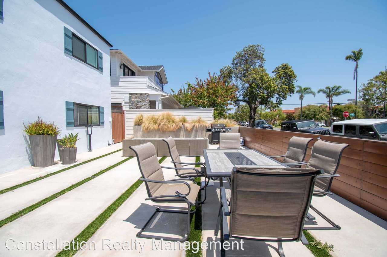 810 G Avenue - Photo 3 of 29