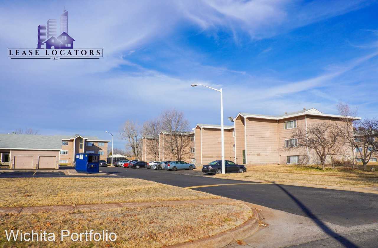 Emery Gardens 4244 S Hyraulic Ave - Photo 2 of 12