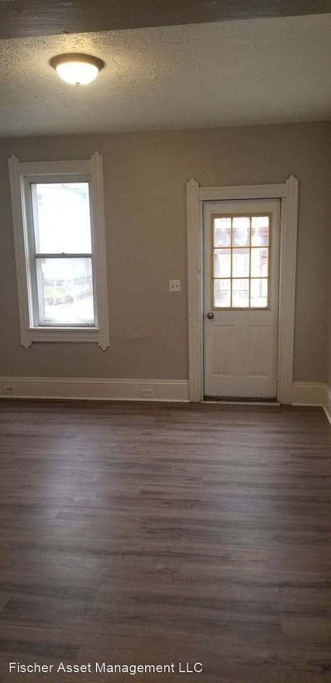 3211 W 41st St - Photo 3 of 16