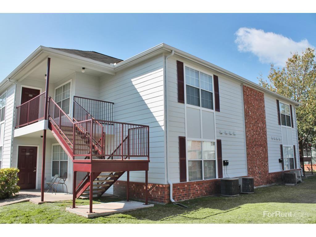 Las Villas De Leon - Photo 3 of 14