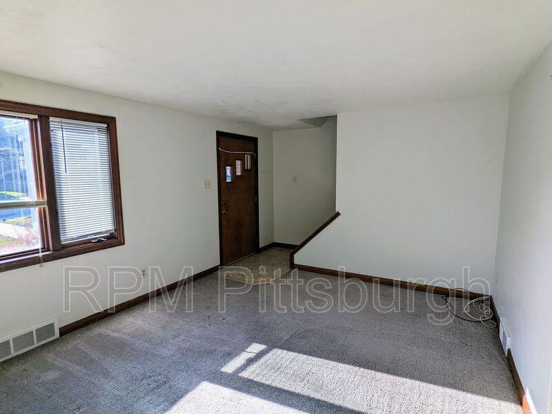 1441 Milan Ave - Photo 2 of 10