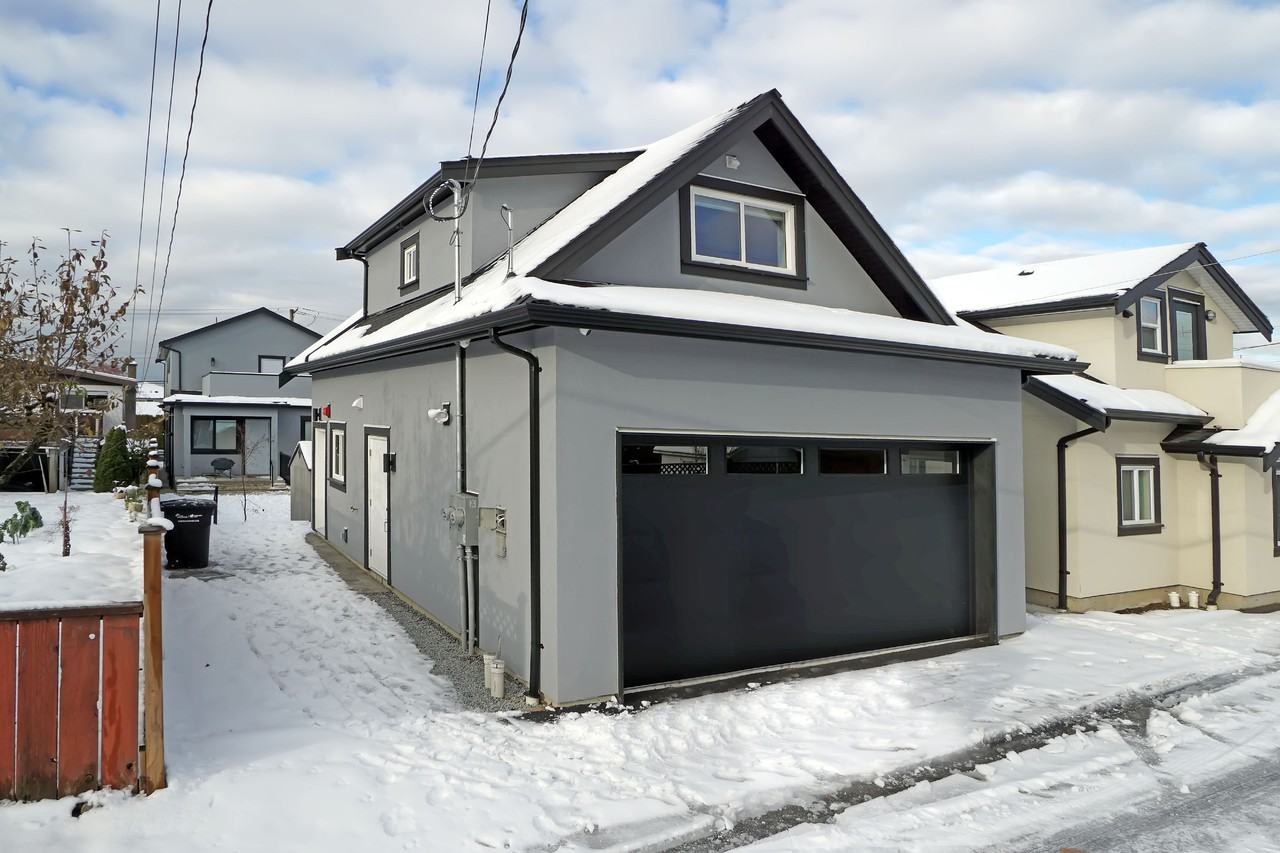 6082 Tyne Street - Photo 2 of 16