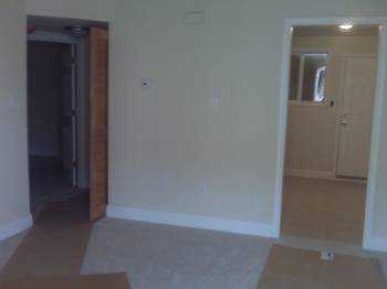 2106 Phaup St - Photo 3 of 4