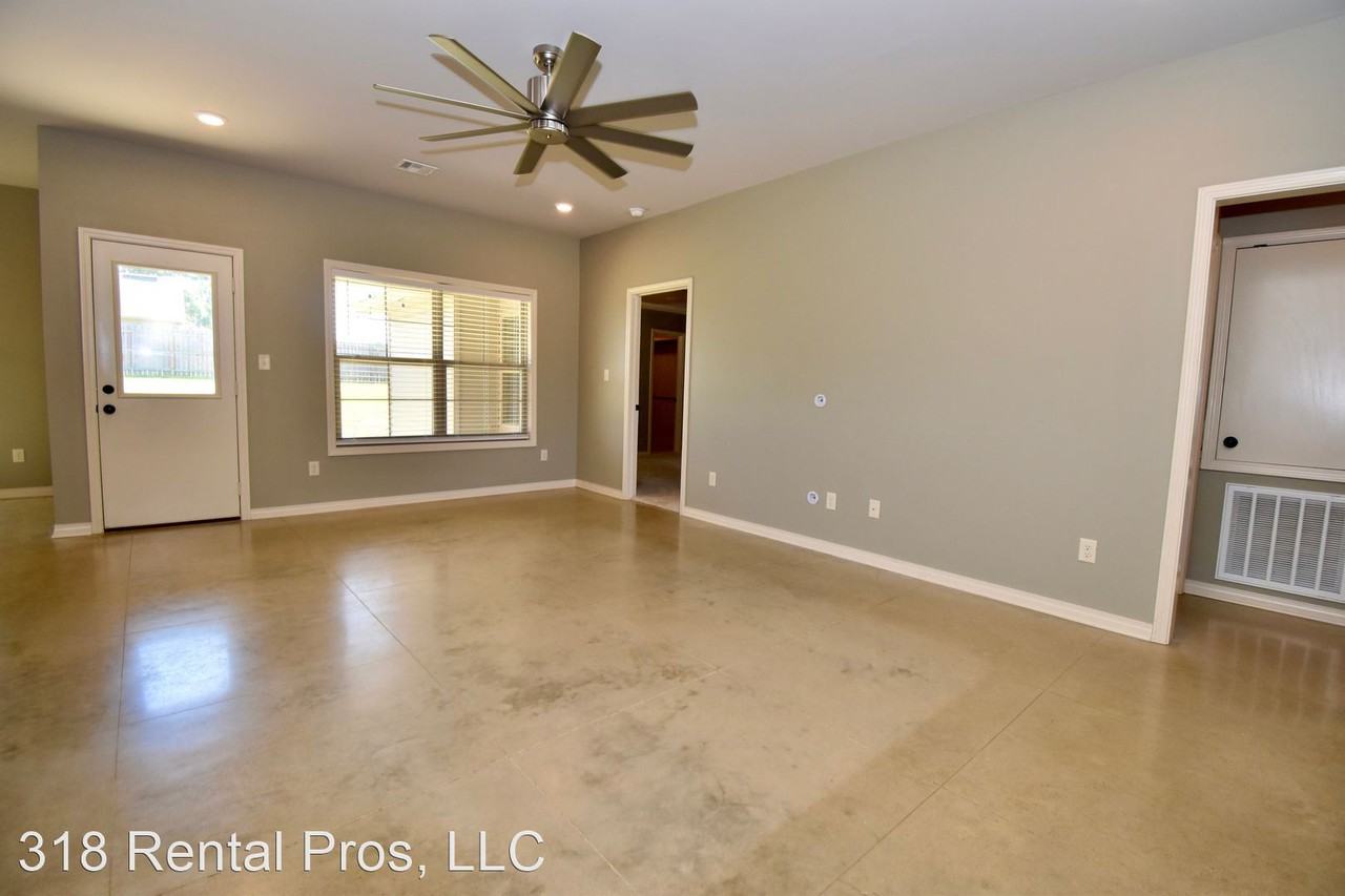 102 Meadows Dr - Photo 3 of 26