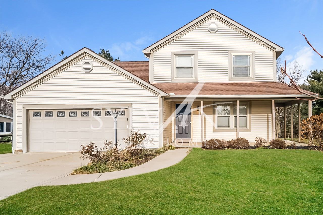 9656 Meadow Wood Dr - Photo 2 of 15