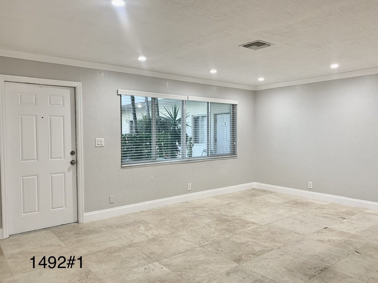 1492 HOLLY HEIGHTS DRUnit 1 #1 - Photo 6 of 28