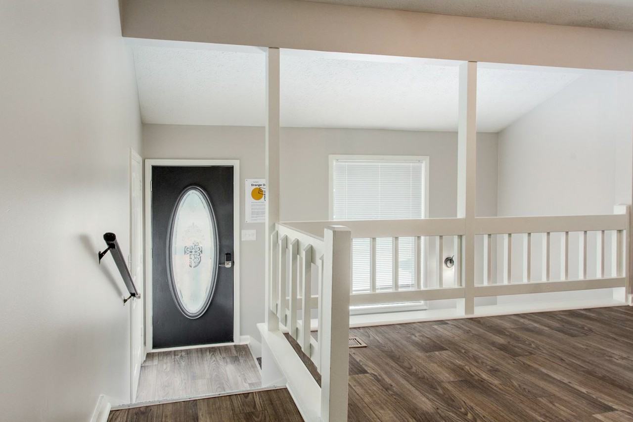 Oakvale Dr - Photo 5 of 13