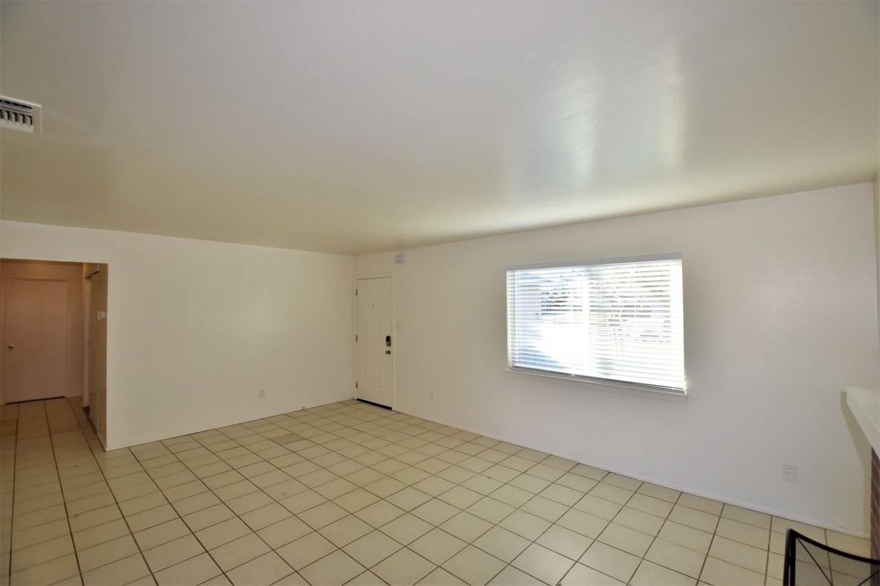 7395 21st St - Photo 2 of 16