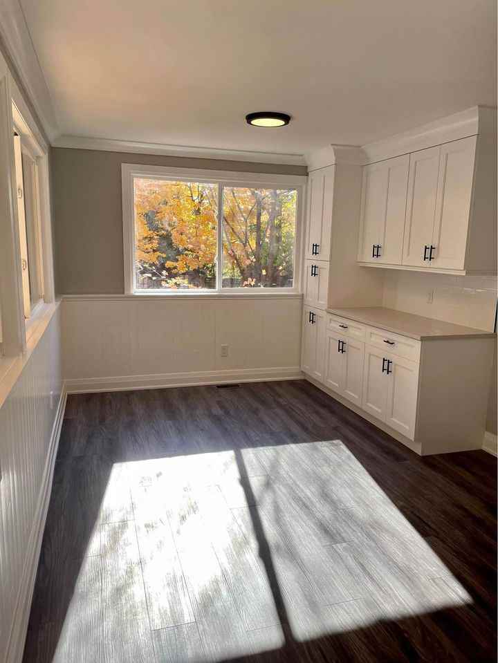 182 Pinegrove Crescent - Photo 2 of 7