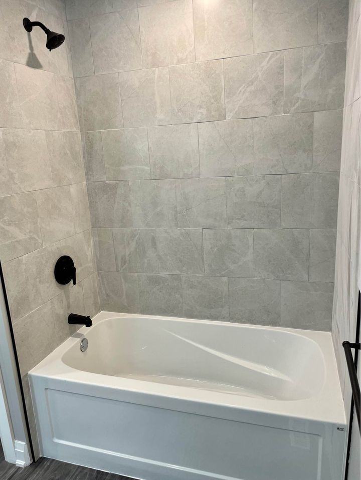 182 Pinegrove Crescent - Photo 3 of 7