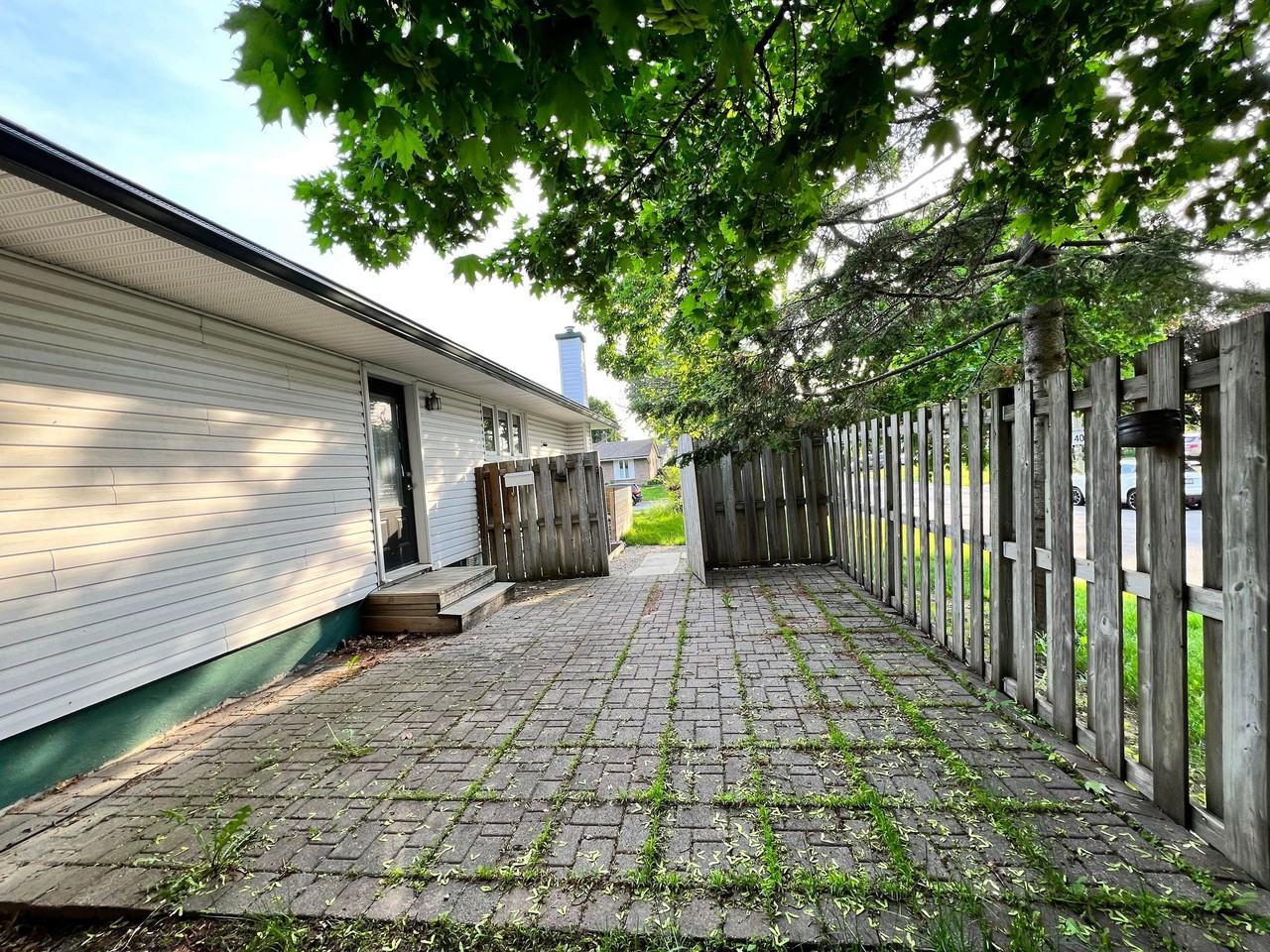 769 De Salaberry Street - Photo 2 of 11