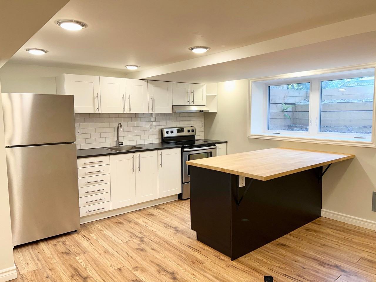 769 De Salaberry Street - Photo 3 of 11