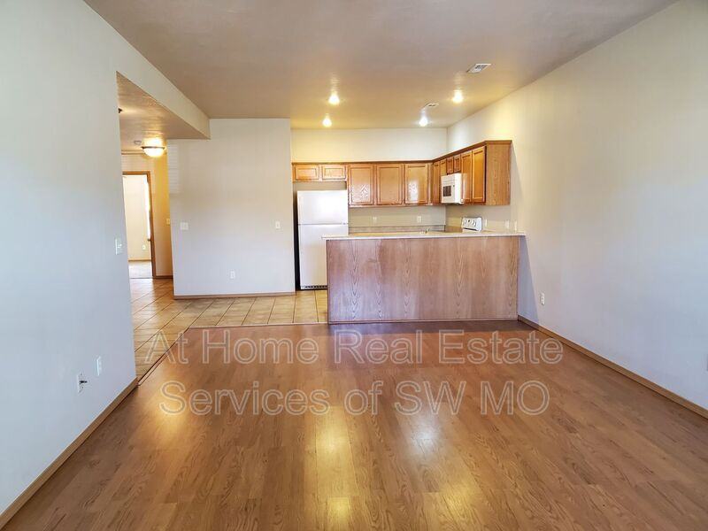 4258 W Latoka St - Photo 2 of 11